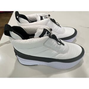 Sorel White and Black Winter Boots